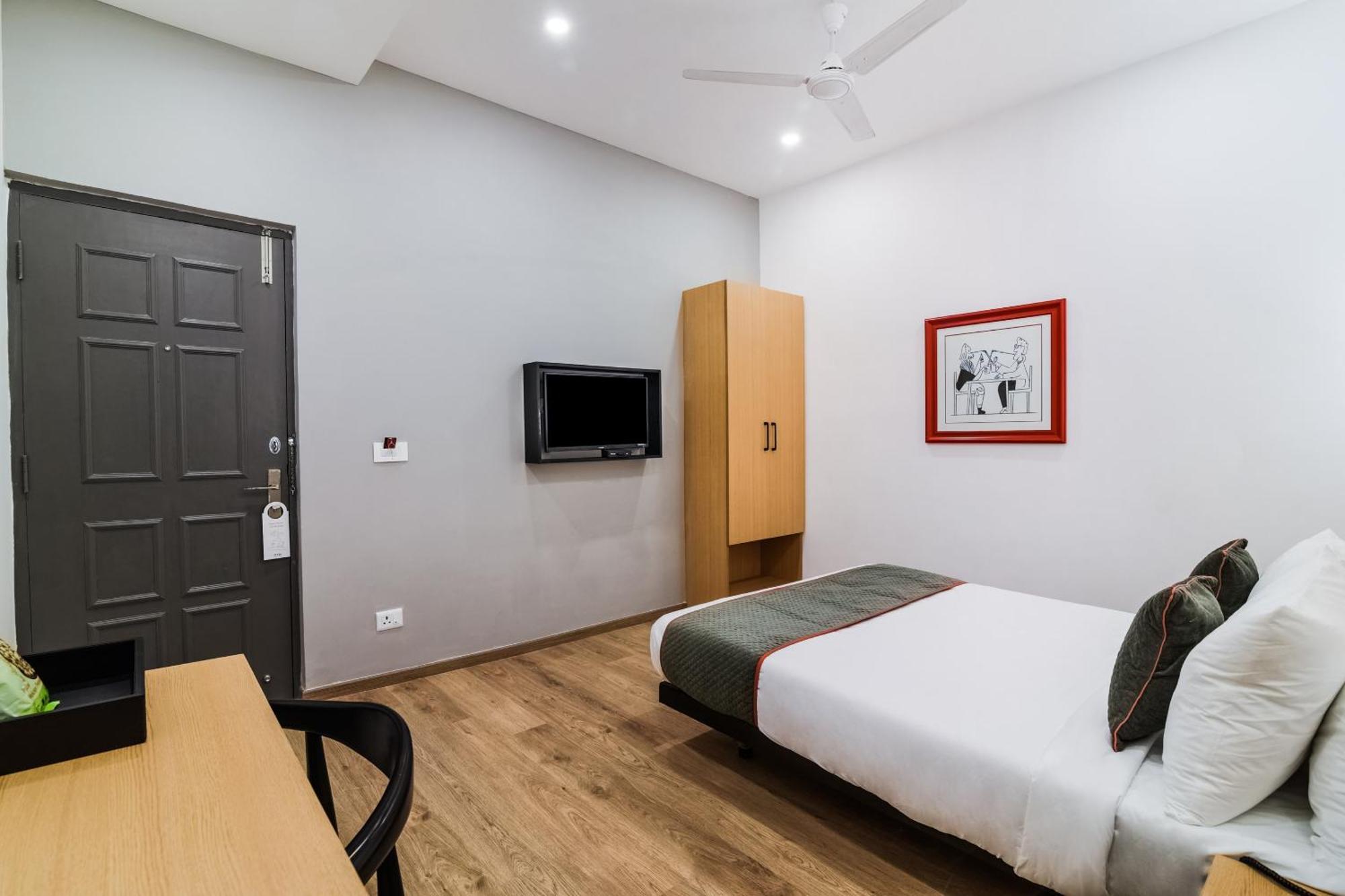 Super Townhouse Xotel Chennai Exterior foto
